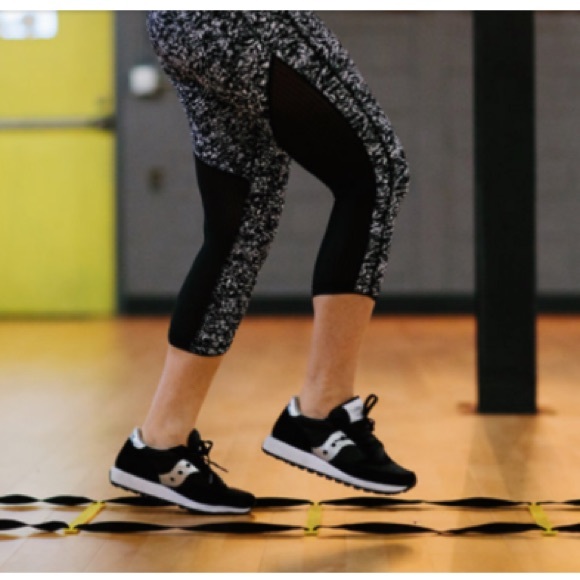 ♥️Lululemon NWOT Deep Breath Crop 21” - Picture 6 of 7